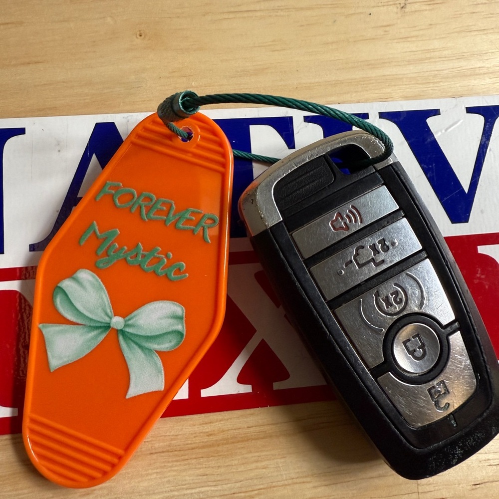 Custom Key Holders - Picture 4 of 16